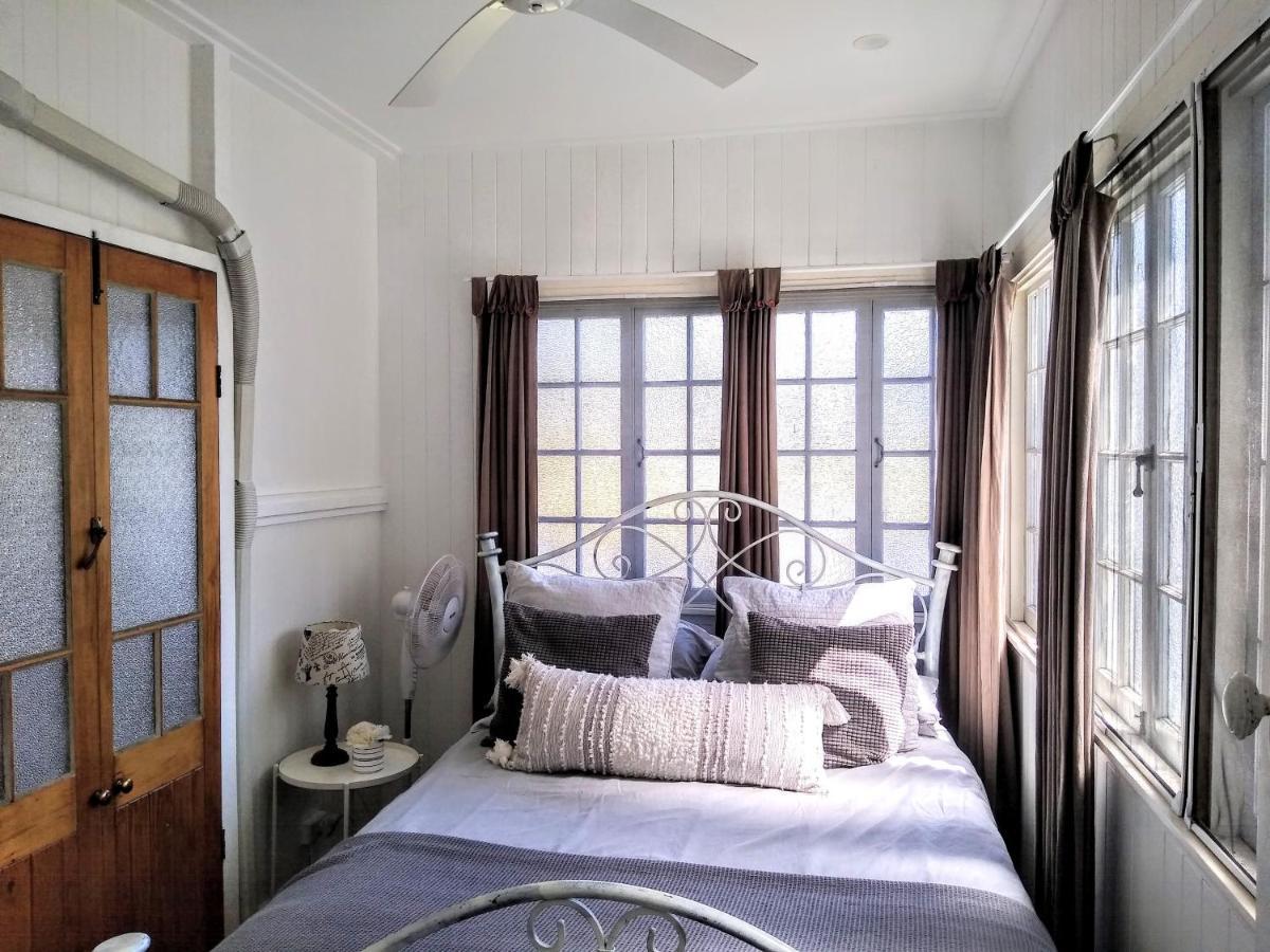 Lake Weyba Noosa Lodge & Kangaroos Peregian Beach Exterior foto