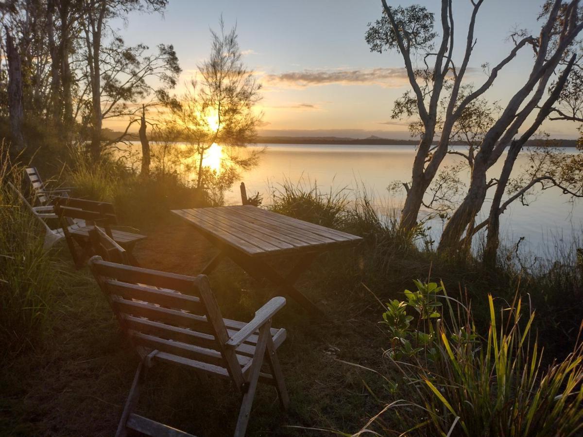Lake Weyba Noosa Lodge & Kangaroos Peregian Beach Exterior foto